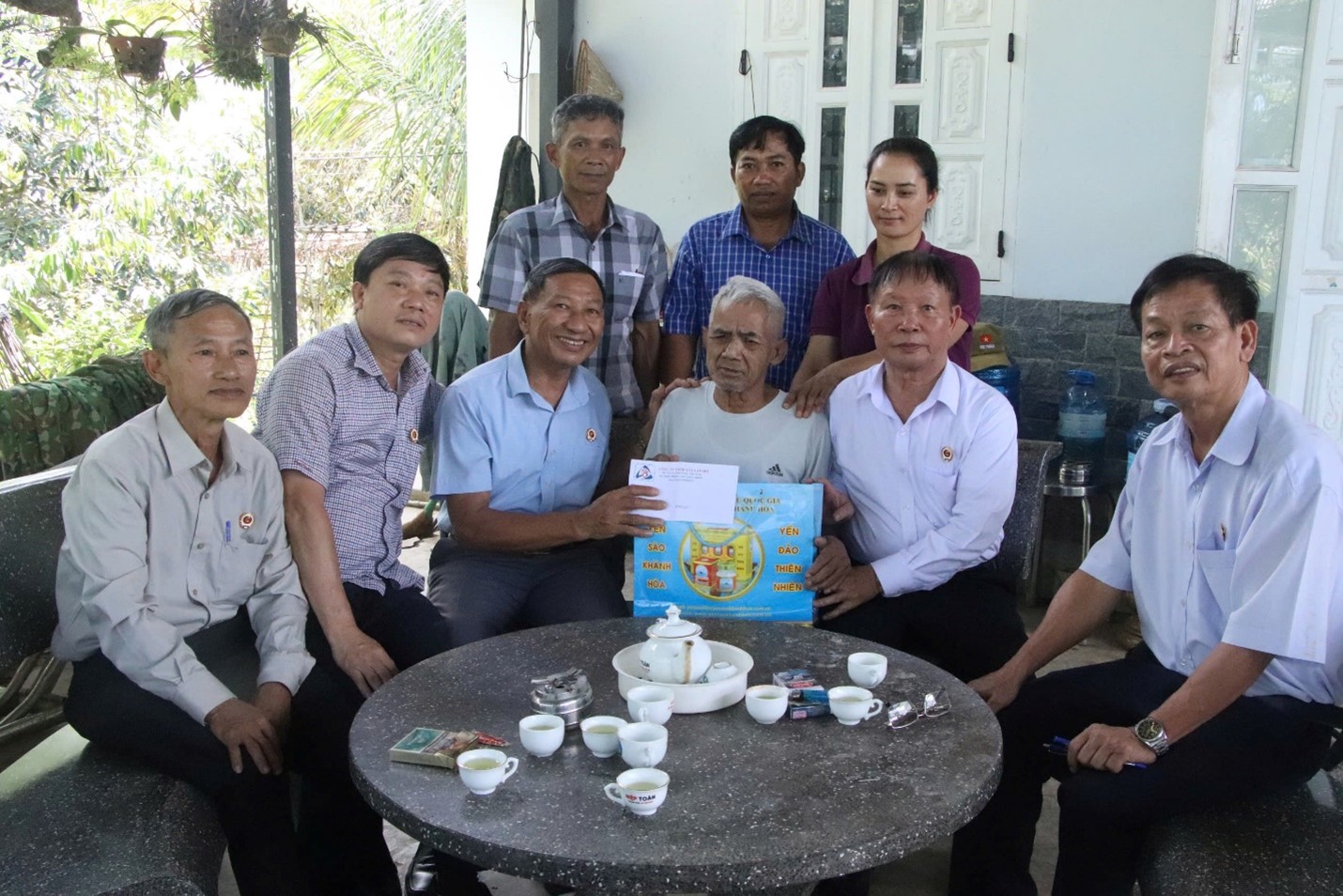 Picture2.jpg (337 KB)