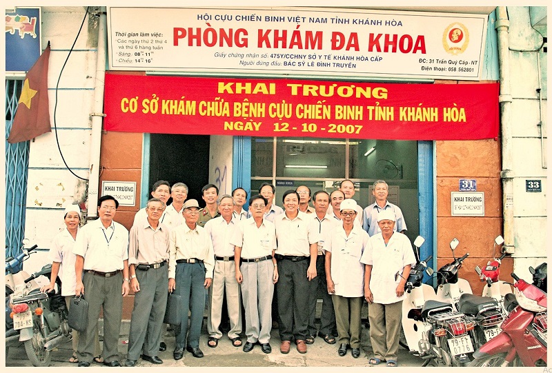 phong kham1.jpg (240 KB)